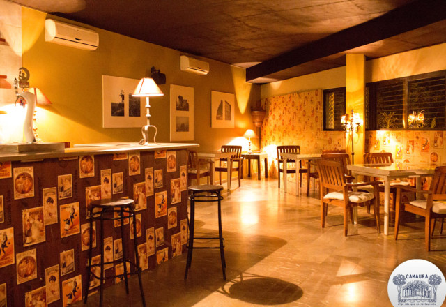 Pub-Café del Restaurante Camaura Granada