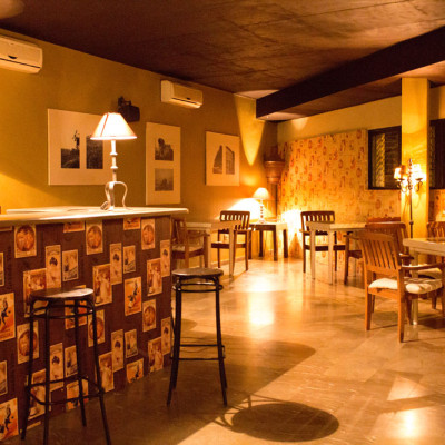 Pub-Café del Restaurante Camaura Granada